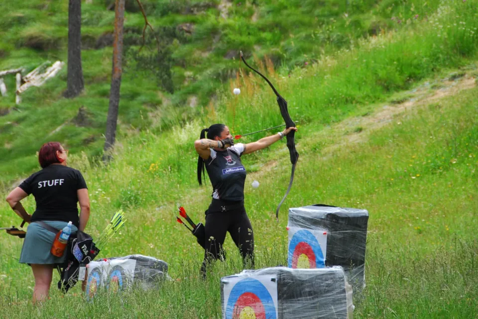 Shooting on a field course